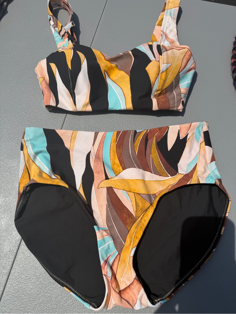 Women’s Multicolor High-Waist Bikini Set - Tropical Print